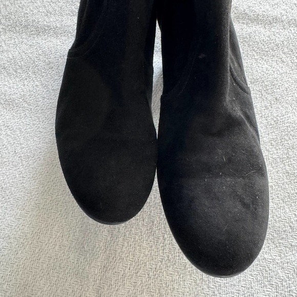 Stuart Weitzman Ankle Boot 8 - Picture 3 of 6